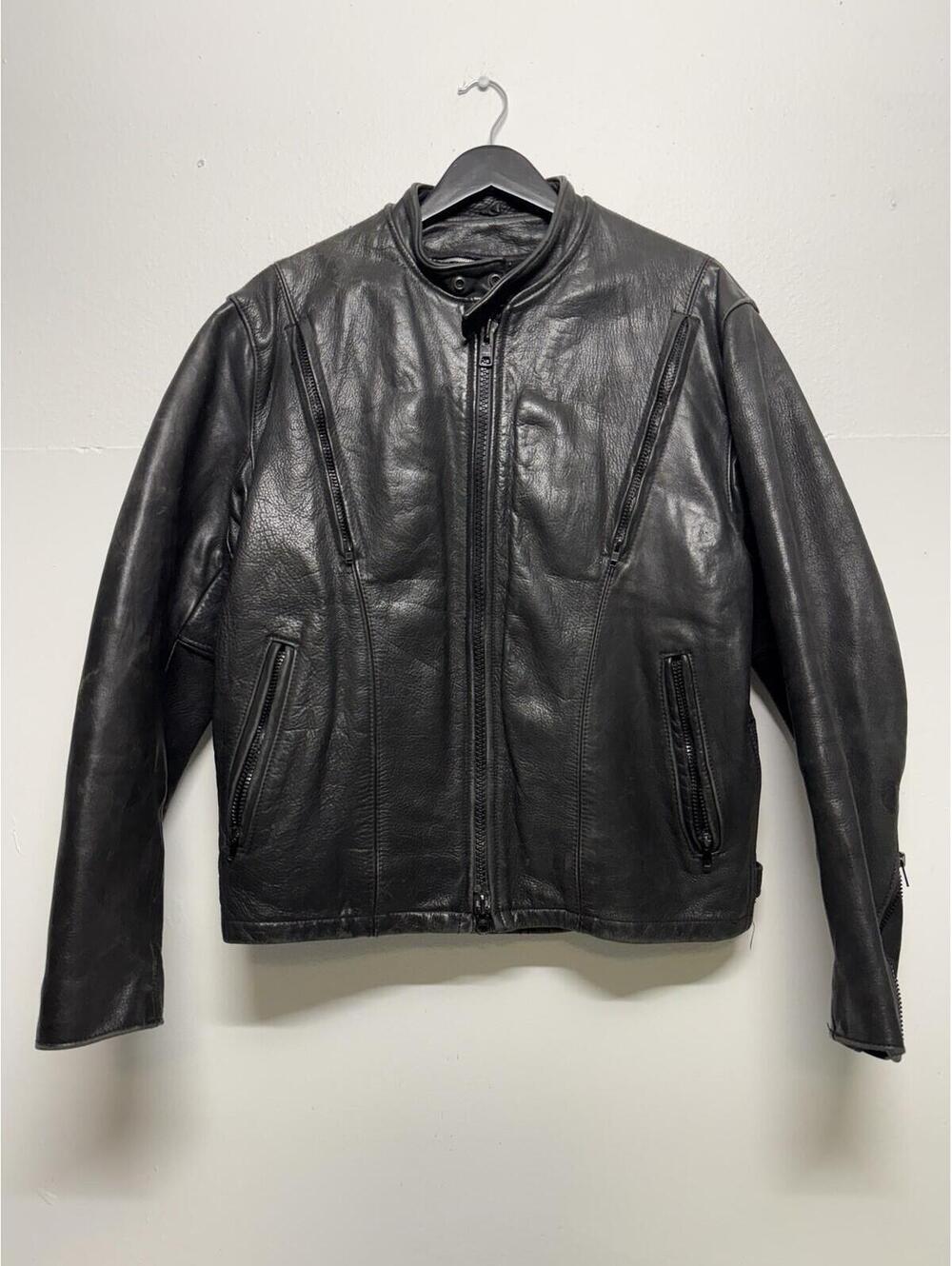 Vintage Park V 5 Black Leather Motorcyle Jacket Worn in Men's 44 With Zip Liner